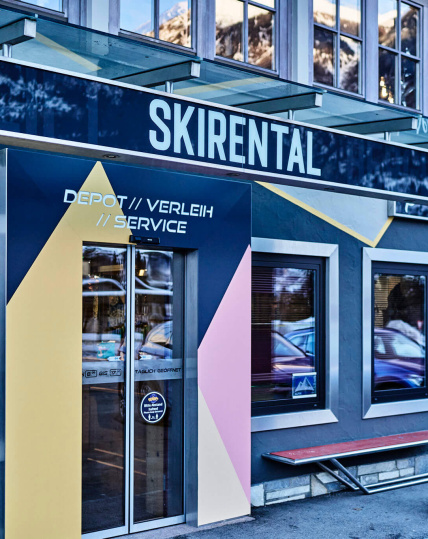 Eingang zum Skiverleih mit Depot und Service in Bad Hofgastein.